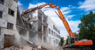 Промышленный демонтаж зданий Биробиджан, цена от 2943 руб.
