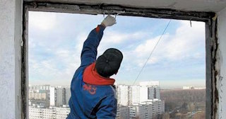 Демонтаж остекления балкона в Биробиджане - цена от 568 руб. - Сварной-Брб